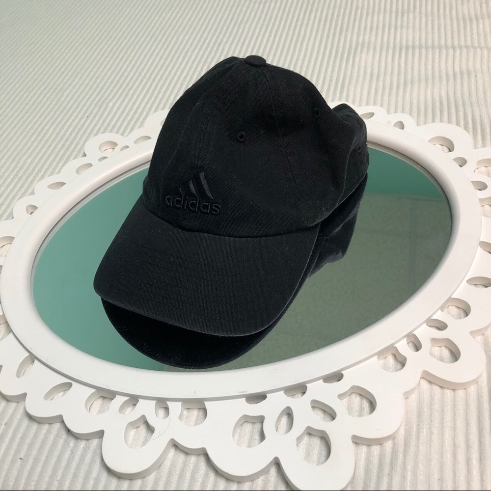 Adidas black hat